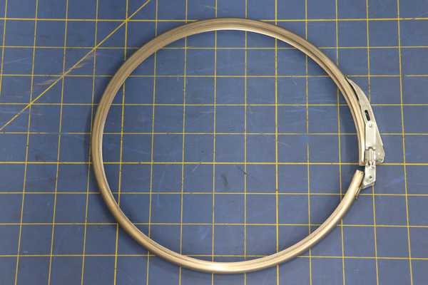 Cover clamping ring 200